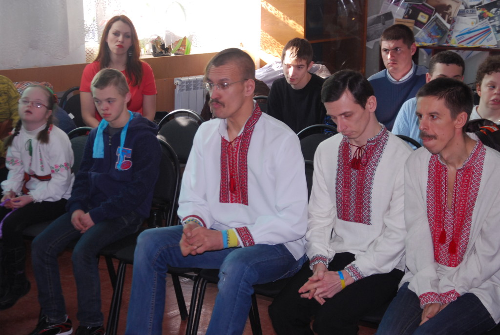 Студенти ВДС та учасники центру «Джерело життя» провели літературну годину присвячену Тарасу Шевченку
