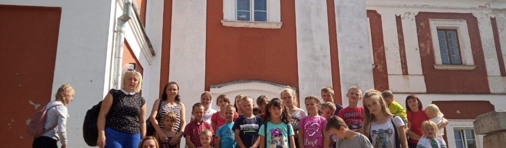 Волинська духовна семінарія долучилась до організації екскурсії багатодітним сім’ям
