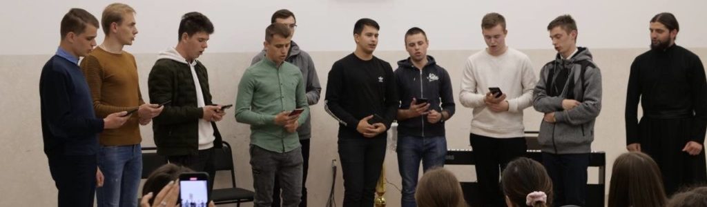 Студенти ВДС взяли участь у молодіжному творчому вечорі у Струмівці