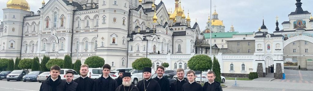 Студенти 3-го курсу ВДС здійснили паломництво святинями Буковини і Тернопільщини